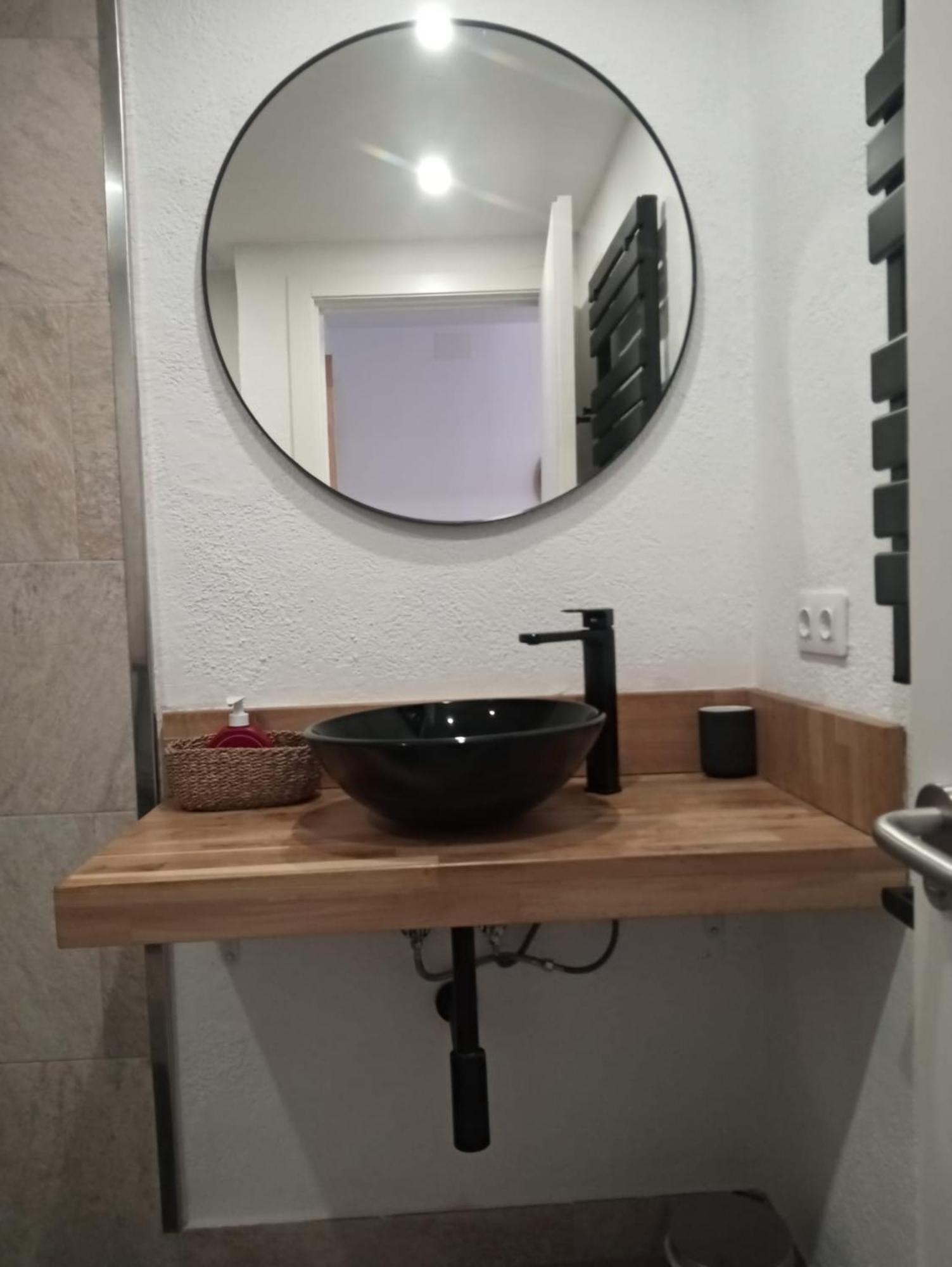 Com A Casa Apartment Falset Bagian luar foto